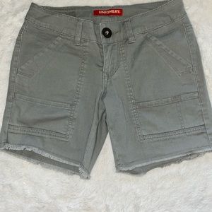 Union Bay Skinny Cargo Mid Length Shorts